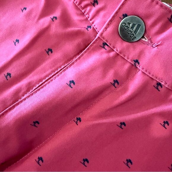 Adidas Men Golf Shorts Size 34 Maroon w/Navy Tree Pattern Flat Front Performance - Picture 4 of 8